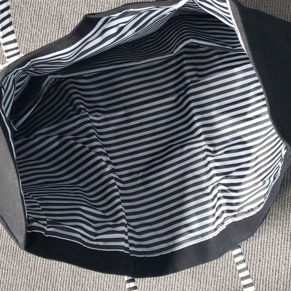 NWT Victoria's Secret tote bag - Picture 3 of 3